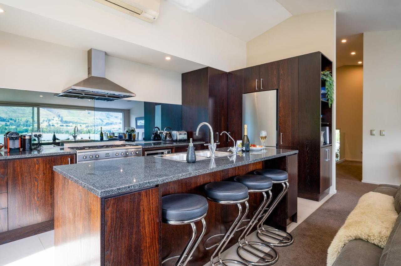 Luxury Lakeview Vista Apartment วานากา ภายนอก รูปภาพ